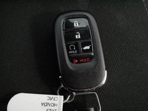 Used 2025 Honda Civic Sport image 31