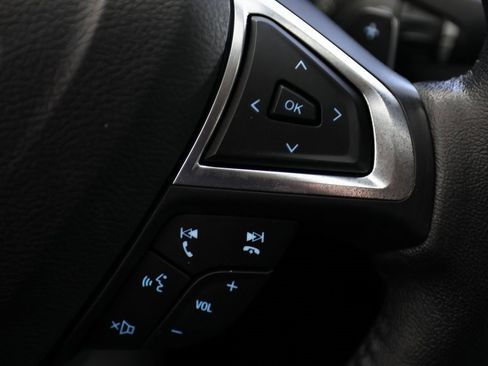 Used 2018 Ford Fusion SE w/ Equipment Group 201A image 21