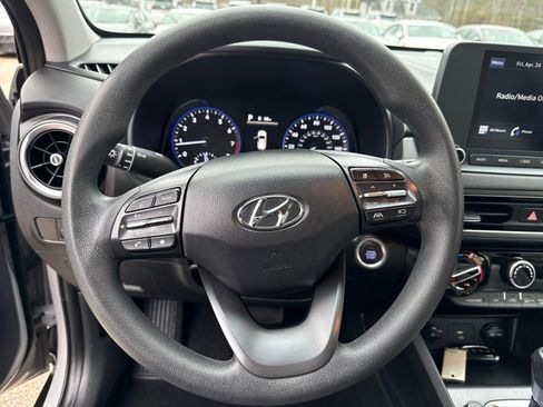 Used 2022 Hyundai Kona SEL w/ Cargo Package AWD/4WD image 14