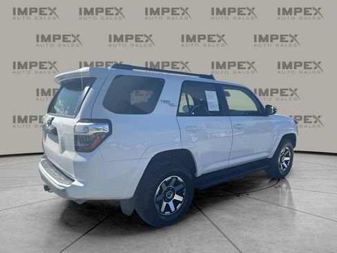 Used 2024 Toyota 4Runner TRD Off-Road Premium image 5