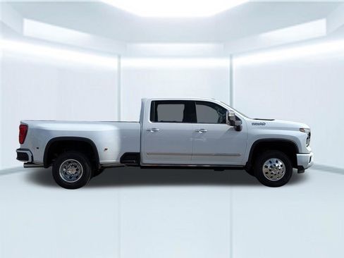 New 2026 Chevrolet Silverado 3500 High Country w/ High Country Premium Package image 7