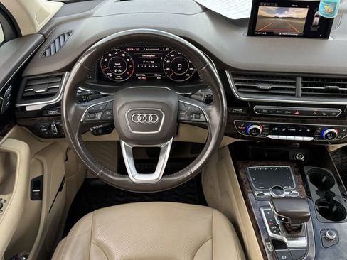 Used 2018 Audi Q7 3.0T Prestige w/ Prestige Package image 11