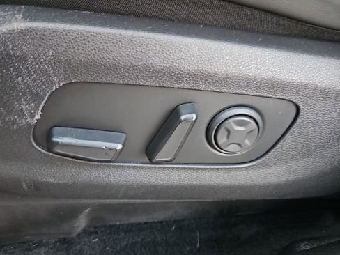 Used 2024 Kia Carnival SX image 12