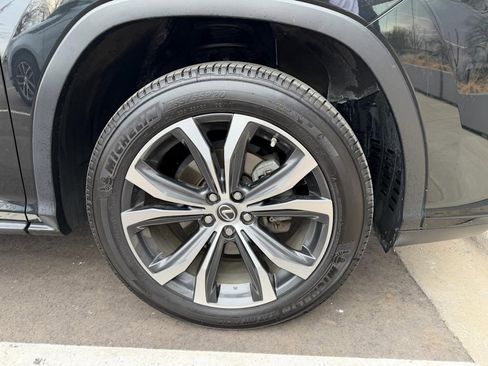 Used 2018 Lexus RX 350L w/ Premium Package image 5