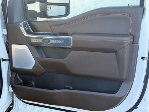 Used 2025 Ford F350 King Ranch image 27