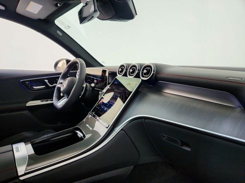 New 2026 Mercedes-Benz GLC 43 AMG 4MATIC image 9