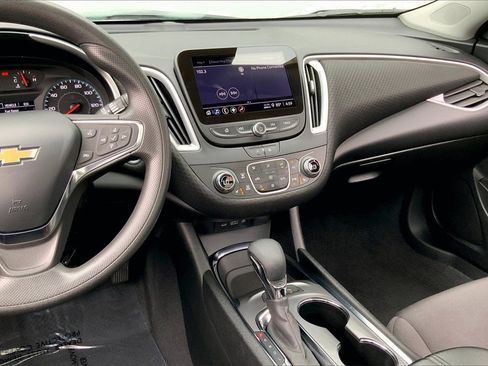 Used 2024 Chevrolet Malibu LT image 5