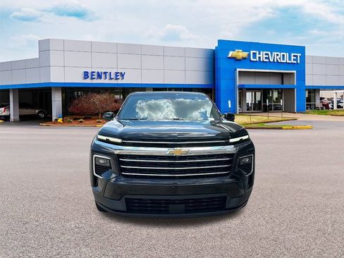 New 2026 Chevrolet Traverse LT w/ Enhanced Driving Package image 8