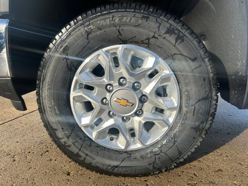 New 2026 Chevrolet Silverado 3500 LT w/ All Star Edition image 10