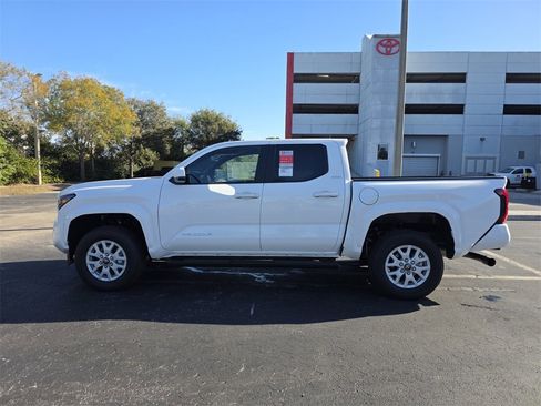 New 2026 Toyota Tacoma SR5 image 8