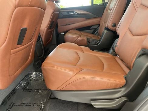 Used 2015 Cadillac Escalade Premium RWD image 26