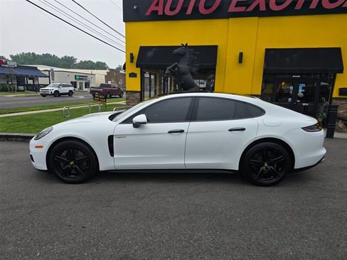 Used 2018 Porsche Panamera 4 AWD/4WD image 2