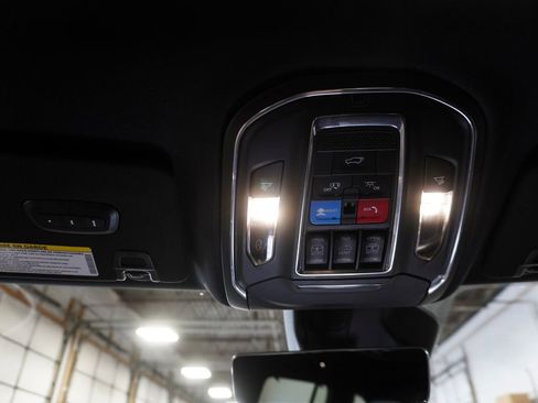 Used 2024 Jeep Grand Cherokee Limited w/ Luxury Tech Group II image 27