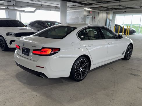 Used 2023 BMW 540i w/ Convenience Package RWD image 9