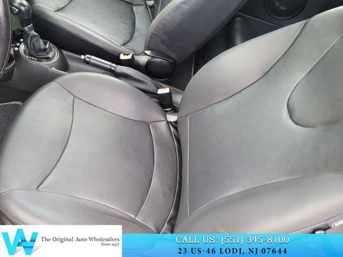 Used 2011 MINI Cooper Convertible image 19