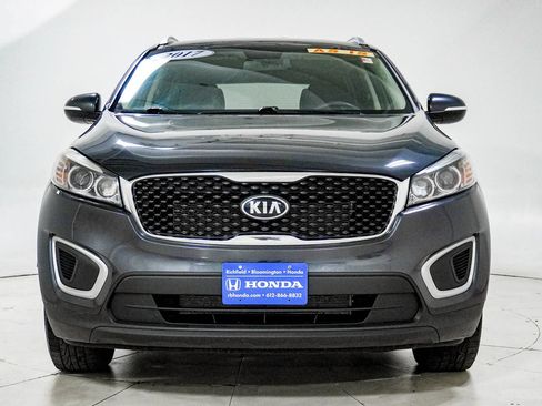 Used 2017 Kia Sorento AWD image 15