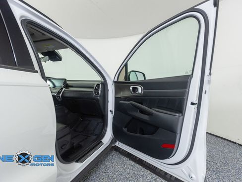 Used 2022 Kia Sorento SX AWD/4WD image 39