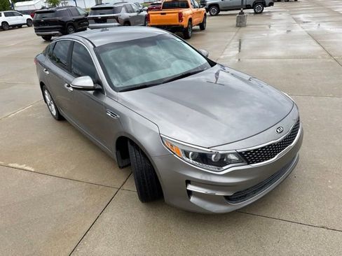 Used 2016 Kia Optima EX FWD image 12
