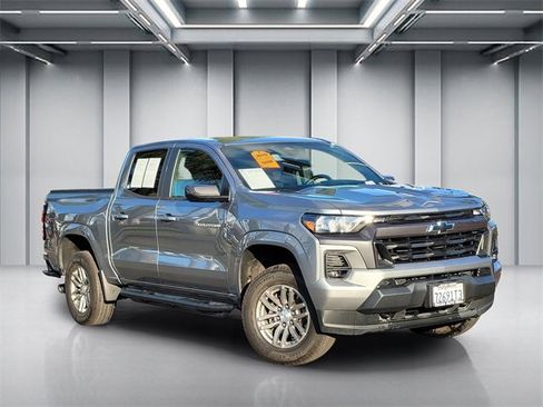 Used 2023 Chevrolet Colorado LT w/ LT Convenience Package II image 1