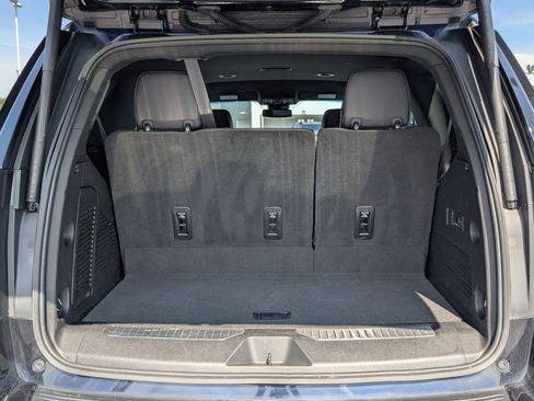 Used 2024 Chevrolet Tahoe Premier RWD image 25