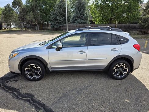 Used 2013 Subaru Crosstrek 2.0i Premium w/ Popular Pkg 2 AWD/4WD image 2