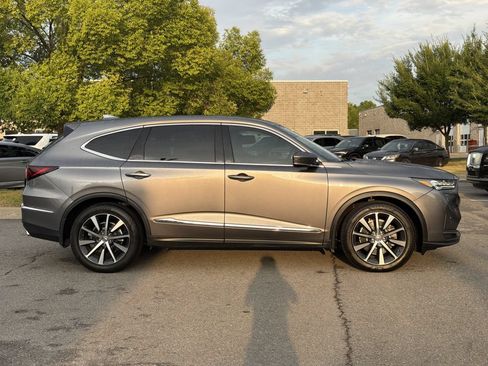 Used 2026 Acura MDX w/ Technology Package FWD image 2
