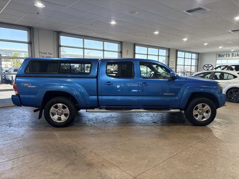 Used 2007 Toyota Tacoma PreRunner w/ TRD Sport Pkg #3 RWD image 3