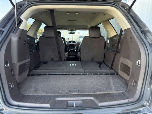 Used 2013 Buick Enclave Leather image 9