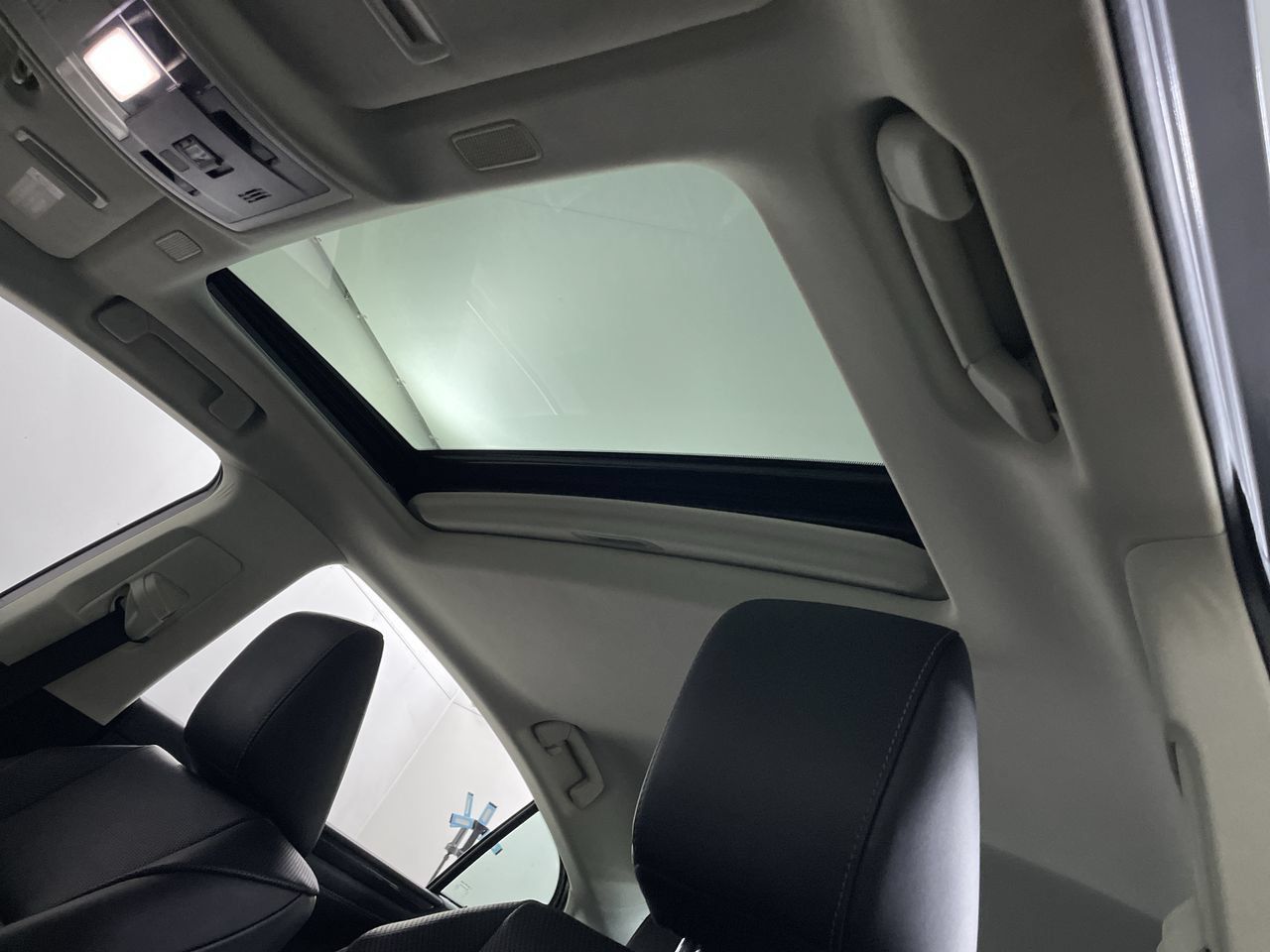 Used 2021 Lexus ES 350 w/ Accessory Package FWD image 18