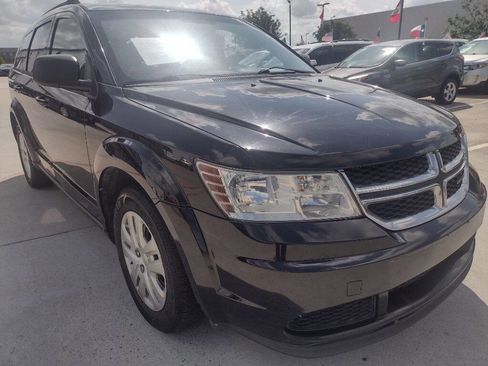 Used 2016 Dodge Journey SE w/ Flexible Seating Group image 3