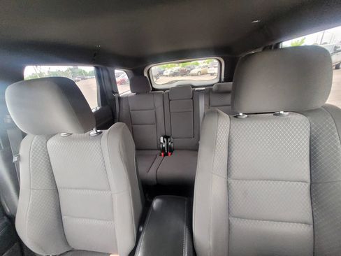 Used 2018 Jeep Grand Cherokee Laredo AWD/4WD image 16