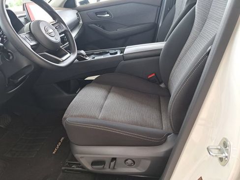 Used 2023 Nissan Rogue SV AWD/4WD image 23
