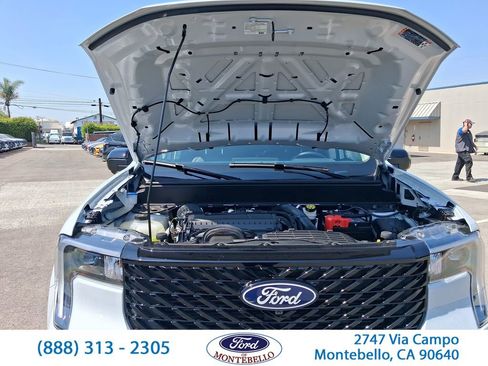 Used 2026 Ford Maverick Lariat w/ Black Appearance Package AWD/4WD image 36