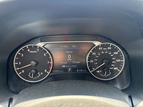 Used 2023 Nissan Altima 2.5 SV FWD image 9