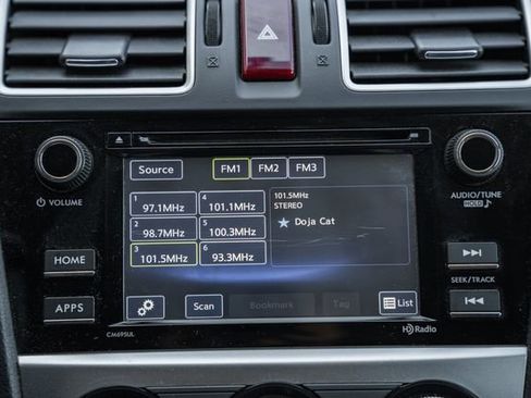 Used 2017 Subaru Crosstrek 2.0i Premium image 27