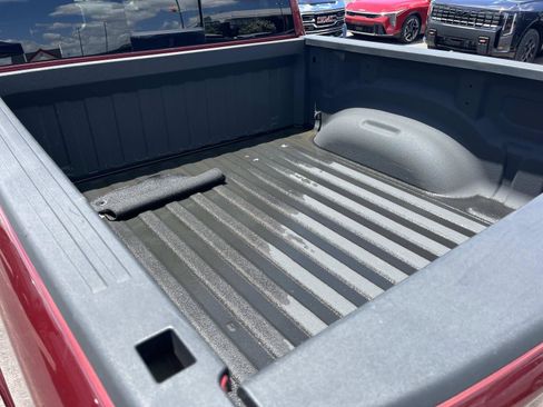 Used 2019 RAM 1500 Laramie AWD/4WD image 15