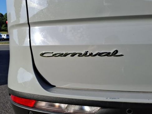 Used 2022 Kia Carnival SX Prestige FWD image 8