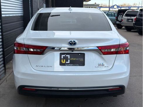 Used 2016 Toyota Avalon Limited image 9