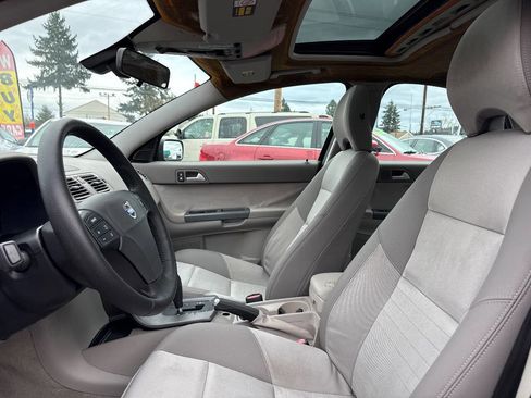 Used 2005 Volvo S40 2.4i image 13
