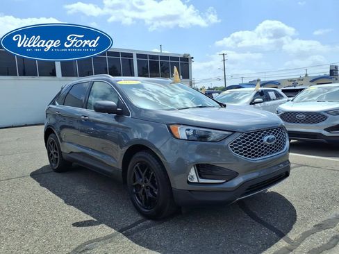 Used 2023 Ford Edge SEL w/ Convenience Package AWD/4WD image 4