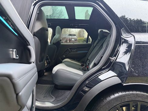 Used 2025 Land Rover Range Rover Sport SV Edition Two image 17