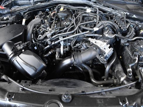 Used 2018 BMW 330i Sedan w/ Convenience Package image 35