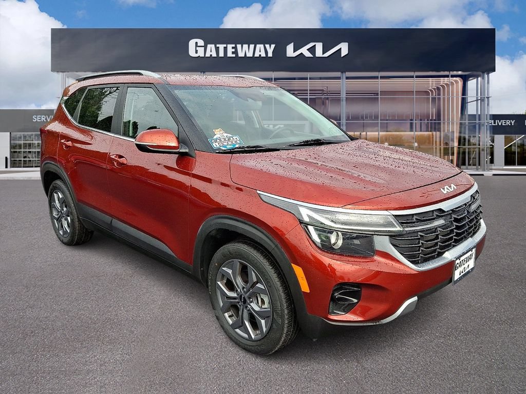 Certified 2024 Kia Seltos S AWD/4WD image 1