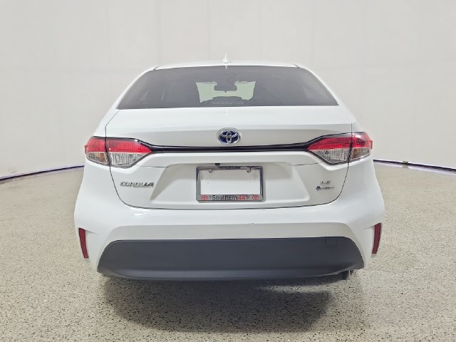 Used 2025 Toyota Corolla LE FWD image 6