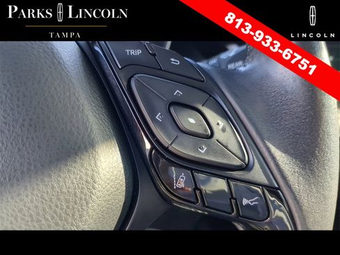 Used 2021 Toyota C-HR XLE image 24