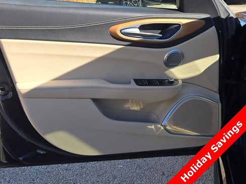 Used 2019 Alfa Romeo Giulia Ti w/ Quick Order Package 22X Lusso image 18