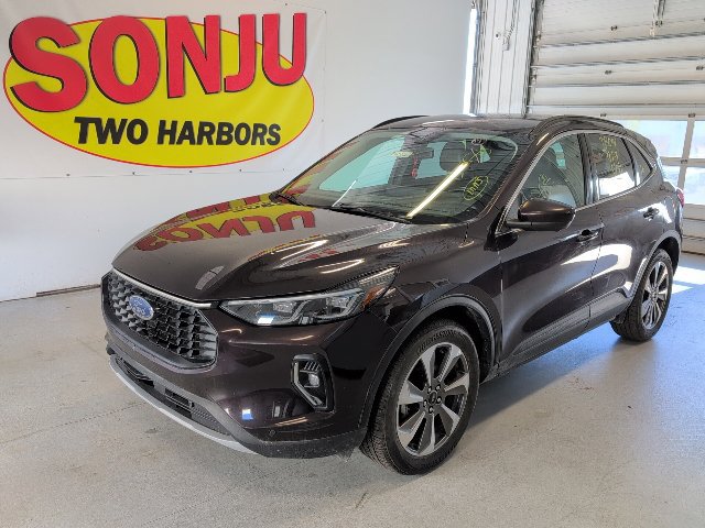 Used 2023 Ford Escape Platinum AWD/4WD image 1