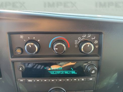 Used 2023 GMC Savana 2500 image 14