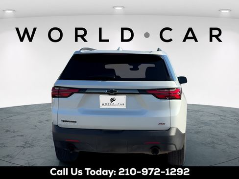Used 2023 Chevrolet Traverse RS FWD image 4