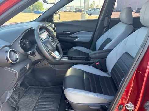 Certified 2024 Nissan Kicks SR w/ SR Premium Package FWD image 10